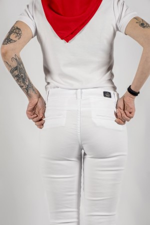 Pantalón tipo chino mujer